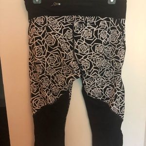 Lululemon Black and White Rose crops